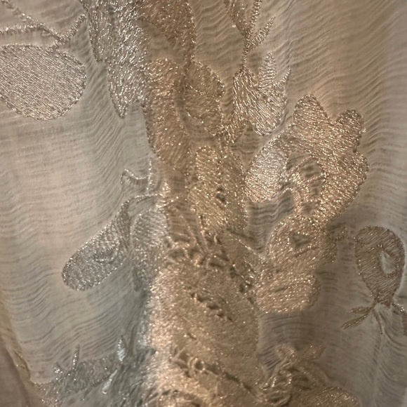 Elegant Light Green Silk Lace Tunic and Shrug - Picture 6 of 10